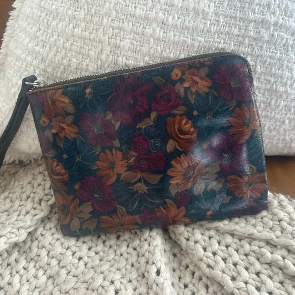 Patricia Nash Multicolor Floral Wristlet - Picture 2 of 4
